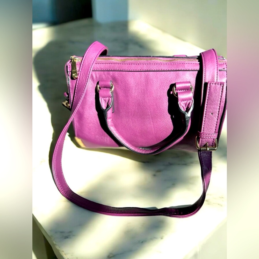 Charming Charlie Purple ShoulderBag - Picture 2 of 5